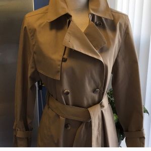 Long trench coat raincoat